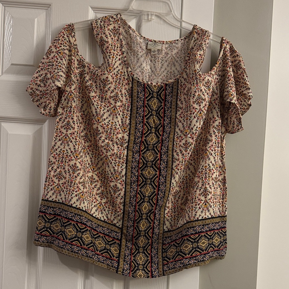St. John's Bay Cream Multi Printed Cold-Shoulder Peasant Top